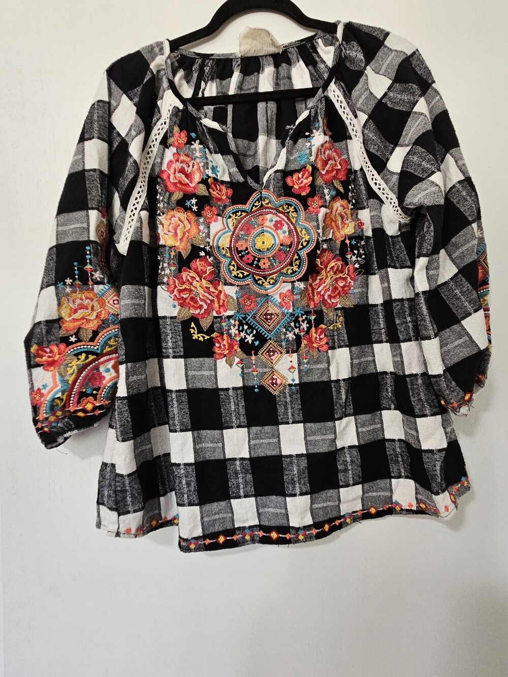 Savanna Jane Black White Buffalo Plaid Floral Embroidered Boho Blouse Top Size L